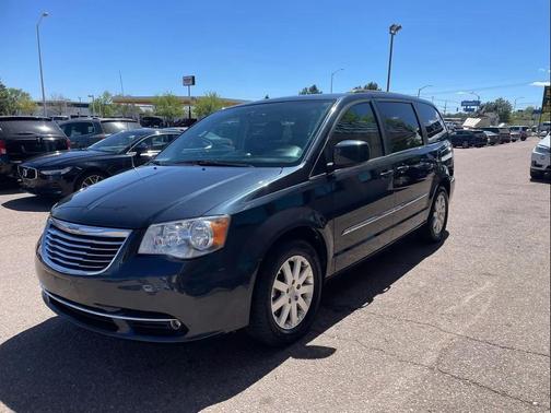 2014 Chrysler Town & Country Touring