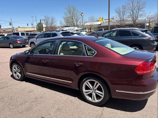 2013 Volkswagen Passat 2.0 TDI SEL Premium