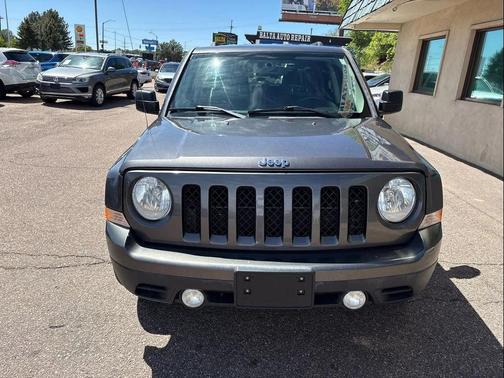 Granite Crystal Metallic Clearcoat 2015 Jeep Patriot Sport