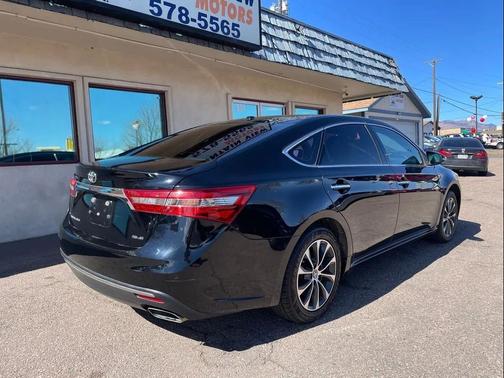 2018 Toyota Avalon XLE Plus