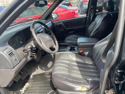 Black Clearcoat 2001 Jeep Grand Cherokee Laredo 4WD