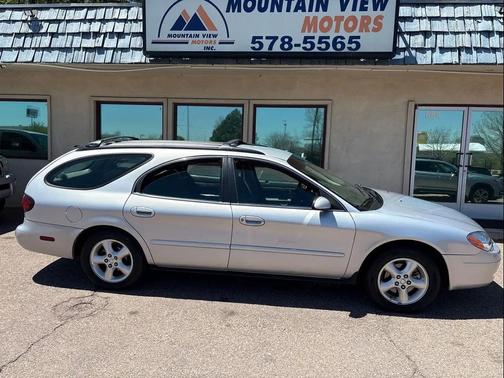 2001 Ford Taurus SE