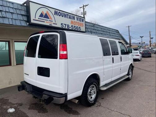2020 Chevrolet Express 2500 RWD 2500 Regular Wheelbase WT