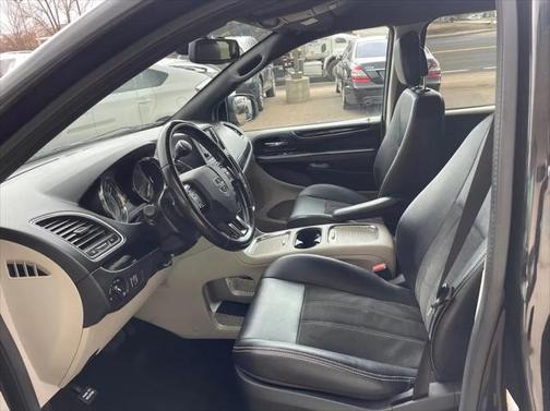 2020 Dodge Grand Caravan SXT