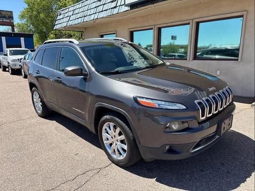 Granite Crystal Metallic Clearcoat 2017 Jeep Cherokee Limited