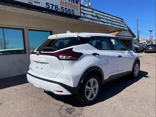 2023 Nissan Kicks S