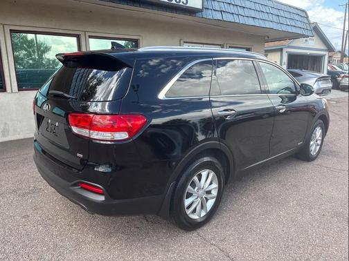 2018 Kia Sorento LX