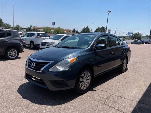 2017 Nissan Versa 1.6 S+