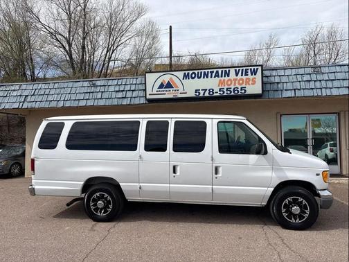 Oxford White Clearcoat 1999 Ford E350 Super Duty XL Wagon