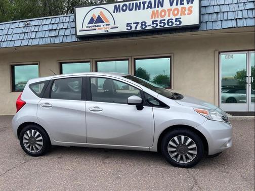 Brilliant Silver Metallic 2015 Nissan Versa Note SV