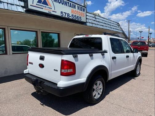 White 2007 Ford Explorer Sport Trac XLT