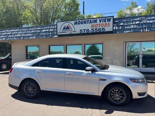 2015 Ford Taurus SEL