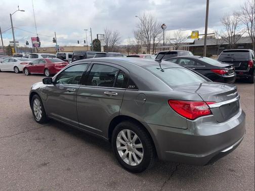 2013 Chrysler 200 Limited