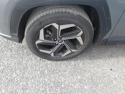 Gray 2024 Hyundai TUCSON SEL
