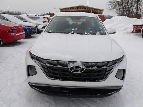 2024 Hyundai TUCSON SE