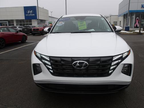 2024 Hyundai TUCSON SE