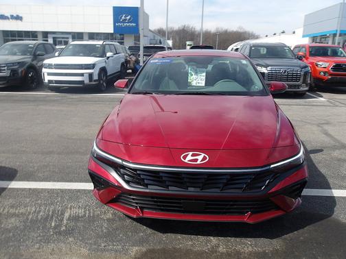 2024 Hyundai ELANTRA SEL