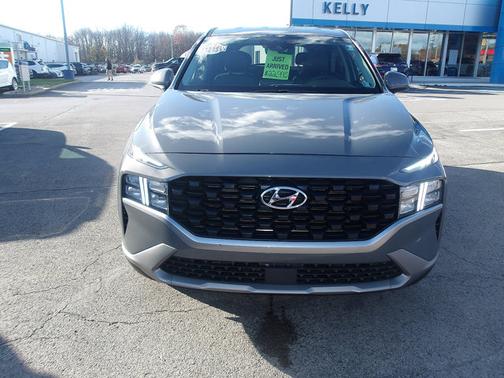 2022 Hyundai SANTA FE SE