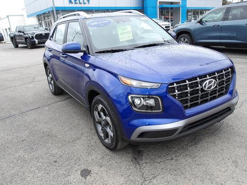 2025 Hyundai VENUE SEL