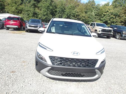 2023 Hyundai KONA SE