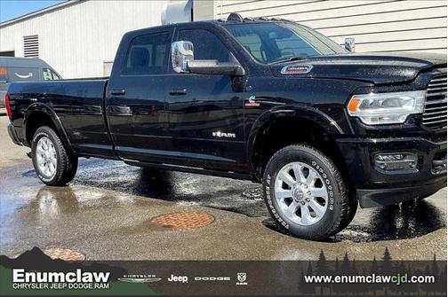 2022 RAM 3500 Laramie Crew Cab 4x4 8 Box