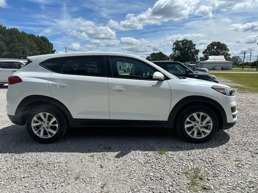 2020 Hyundai TUCSON SE