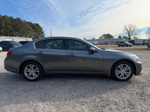 2013 INFINITI G37x Base