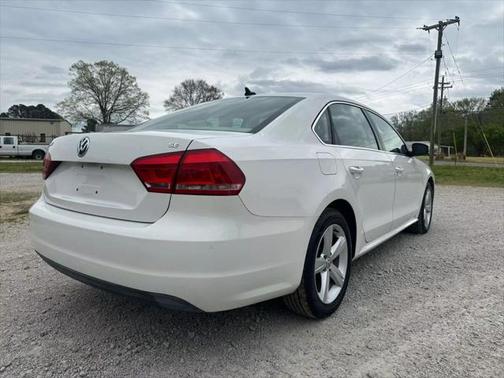 2013 Volkswagen Passat 2.5 SE