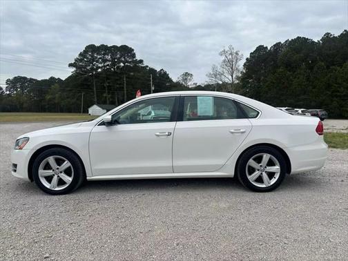 2013 Volkswagen Passat 2.5 SE