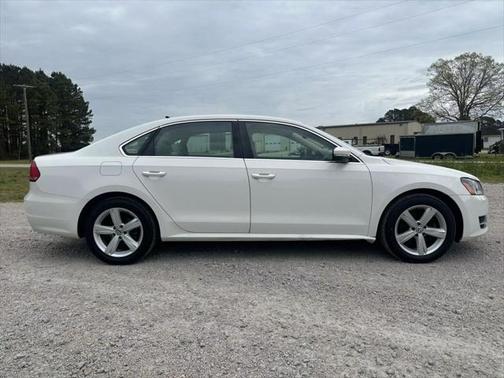 2013 Volkswagen Passat 2.5 SE