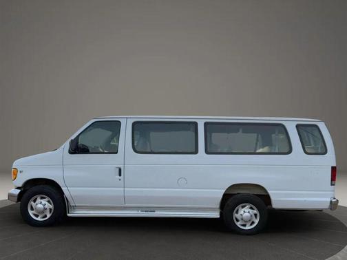 1997 Ford Club Wagon Super Duty Van