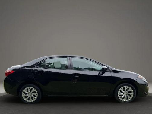 Black Sand Pearl 2018 Toyota Corolla LE