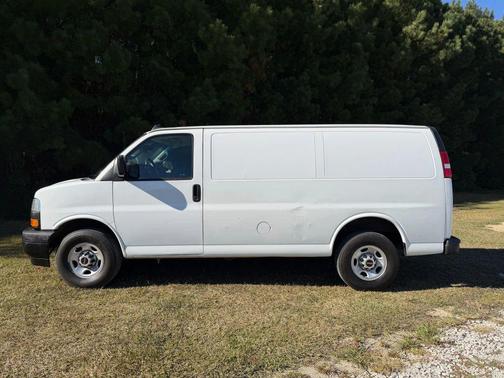 2019 GMC Savana 2500 Work Van