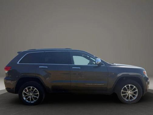 Granite Crystal Metallic Clearcoat 2016 Jeep Grand Cherokee Limited