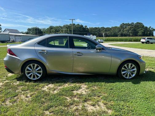 2016 Lexus IS 300 Base