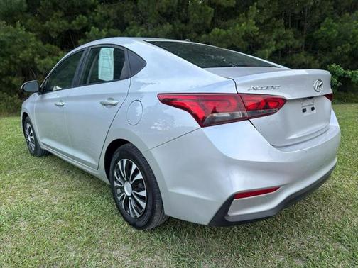 2019 Hyundai Accent SE