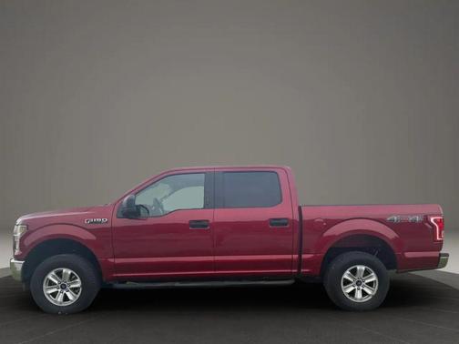 Red 2017 Ford F-150 XLT