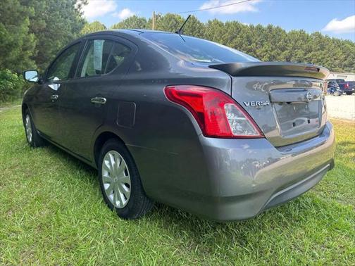 2019 Nissan Versa 1.6 SV