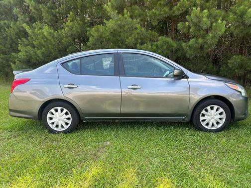 2019 Nissan Versa 1.6 SV