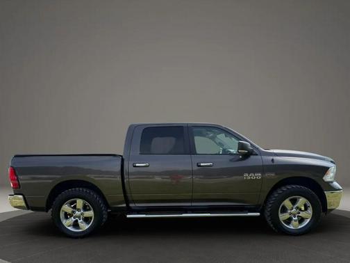 Granite Crystal Metallic Clearcoat 2017 RAM 1500 Big Horn