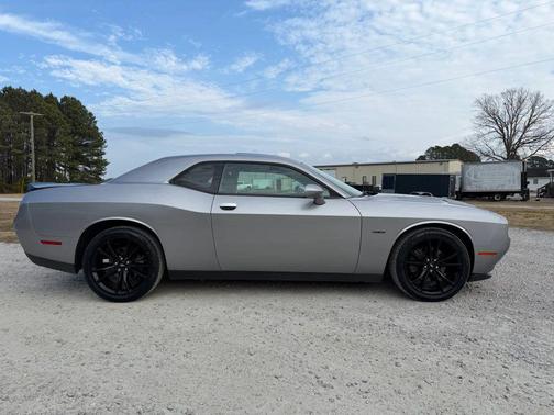 2017 Dodge Challenger R/T