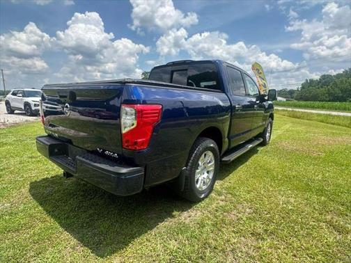 2018 Nissan Titan SV