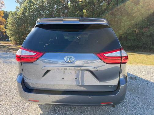 2015 Toyota Sienna XLE Premium