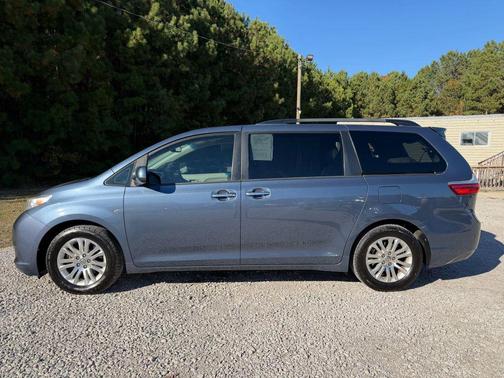 2015 Toyota Sienna XLE Premium
