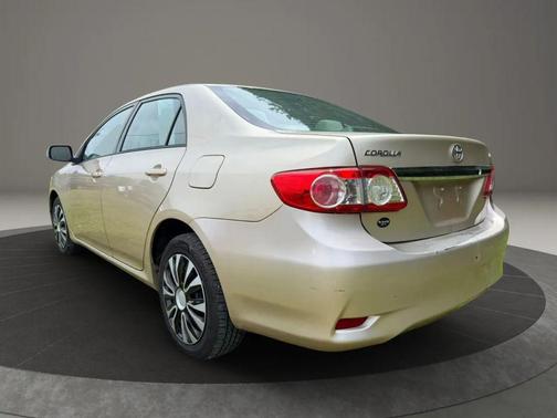 Sandy Beach Metallic 2012 Toyota Corolla LE