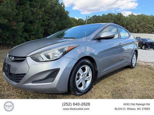 2014 Hyundai ELANTRA SE