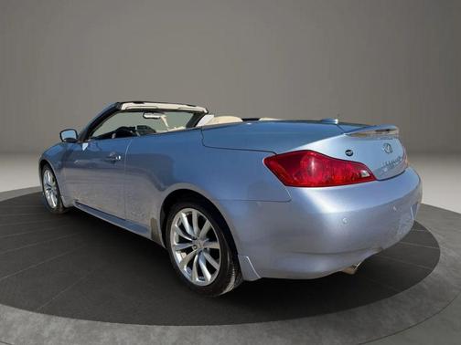 2011 INFINITI G37 Base