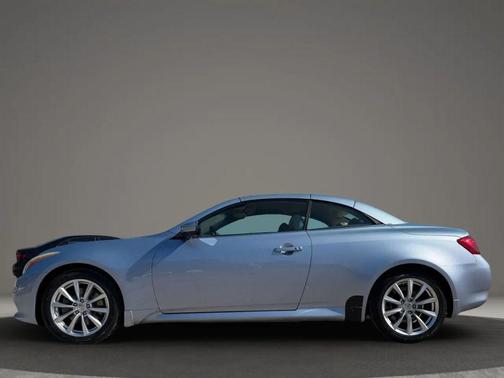 2011 INFINITI G37 Base