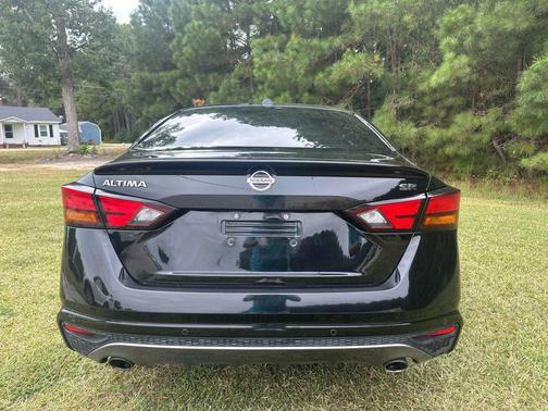 2020 Nissan Altima SR FWD