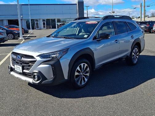Ice Silver Metallic 2025 Subaru Outback Limited XT